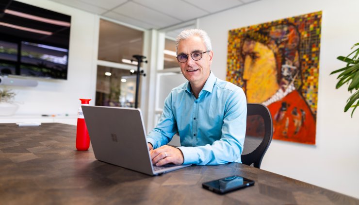 Peter Bosch: ‘Zelf ben ik ervan overtuigd dat je IT niet uit een boekje leert.’